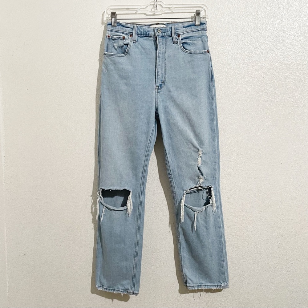 Abercrombie & Fitch Ultra High Rise Ankle Straight Jean in Light Blue Destroy
